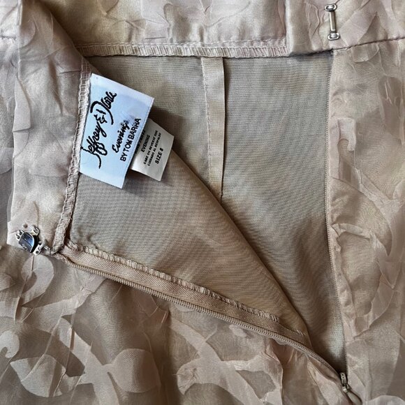 Vintage Jeffrey & Dara Evenings By Tom Barra long lacy skirt - Picture 8 of 10